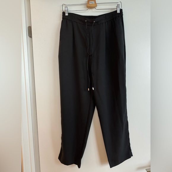 Black pants - Picture 1 of 3
